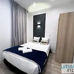 Urban Flat 24 - Charming In Apartment *