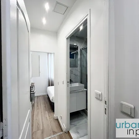 Urban Flat 24 - Charming In *