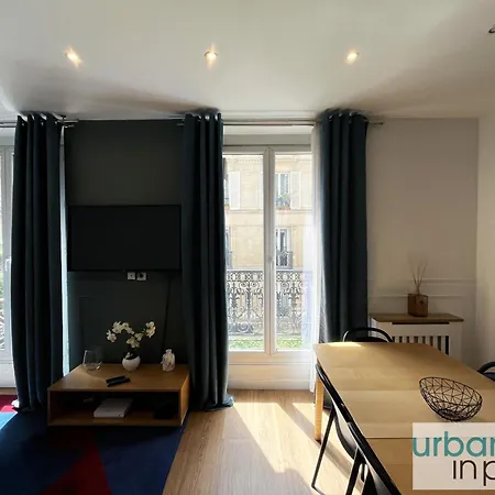 Urban Flat 24 - Charming In *