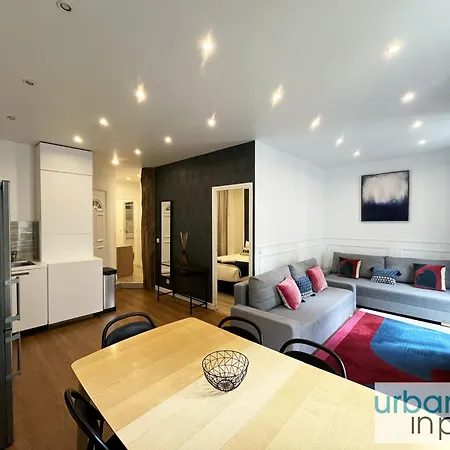 Urban Flat 24 - Charming In *